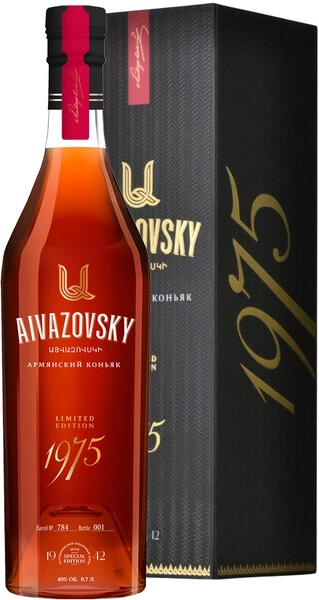Коньяк "Айвазовский" Лимитед Эдишн, 1975, в подарочной коробке, 0.7 л