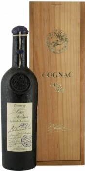Lheraud Cognac 1982 Fins Bois 46% 0,7л п/уп (дерево)*
ЛЕРО 1982 Фэн Буа 0,7л дерево