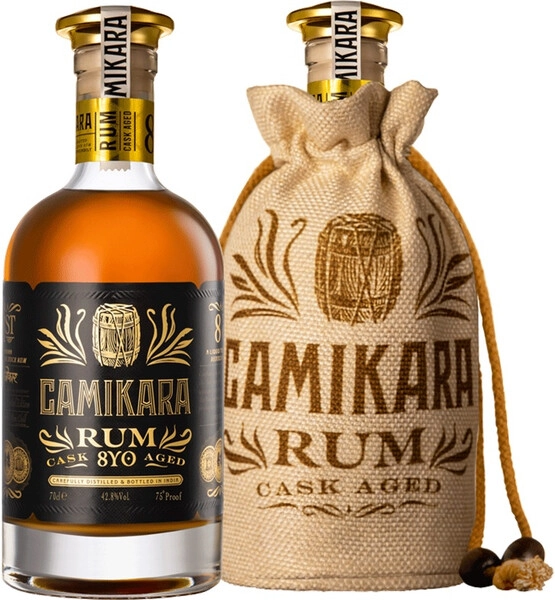 Ром Camikara 8 Years Old, in gift bag, 0.7 л