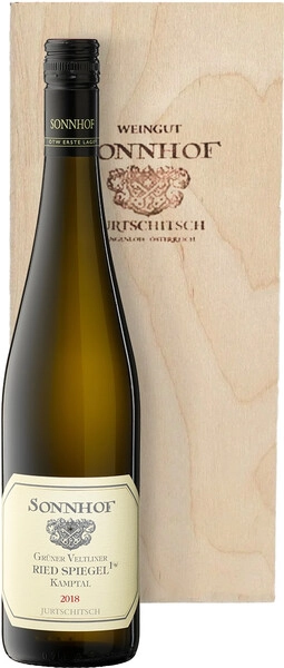 Вино Sonnhof Jurtschitsch, Ried Spiegel 1OTW Gruner Veltliner, Kamptal DAC, 2018, wooden box