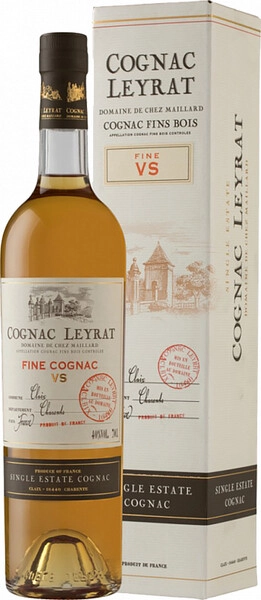 Коньяк Leyrat VS, gift box, 0.7 л