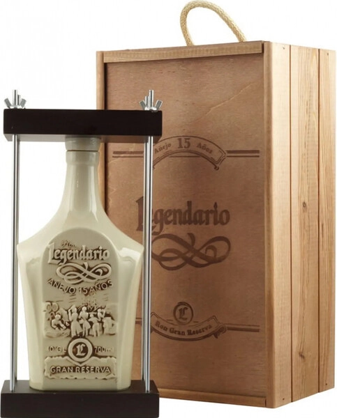 Ром Legendario Gran Reserva 15 Anos, wooden box, 0.7 л