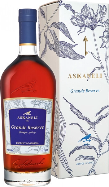 Коньяк Askaneli Grande Reserve 7 Years Old, gift box, 0.7 л