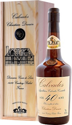 Кальвадос Coeur de Lion Calvados 40 ans, wooden box, 0.7 л