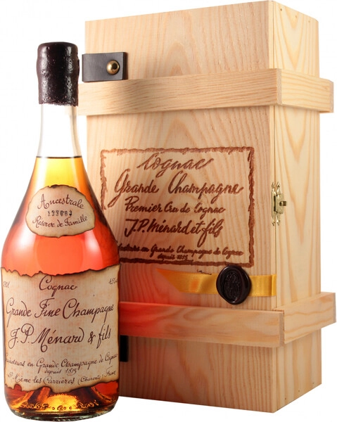 Коньяк Menard, Ancestrale Reserve de Famille, wooden box, 0.7 л