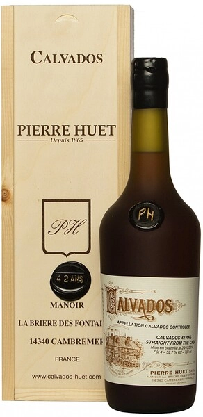 Кальвадос Pierre Huet, Calvados 42 Ans Straight from The Cask, wooden box, 0.7 л