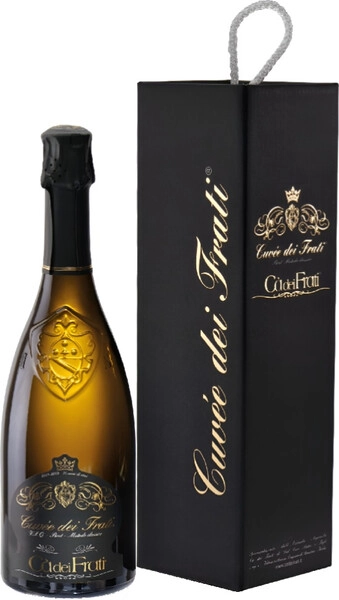Игристое вино Cuvee dei Frati Brut, gift box