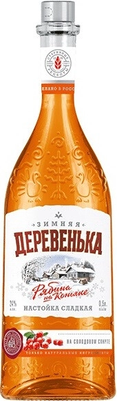 Ликер Зимняя деревенька Рябина на коньяке, настойка сладкая, 0.5 л