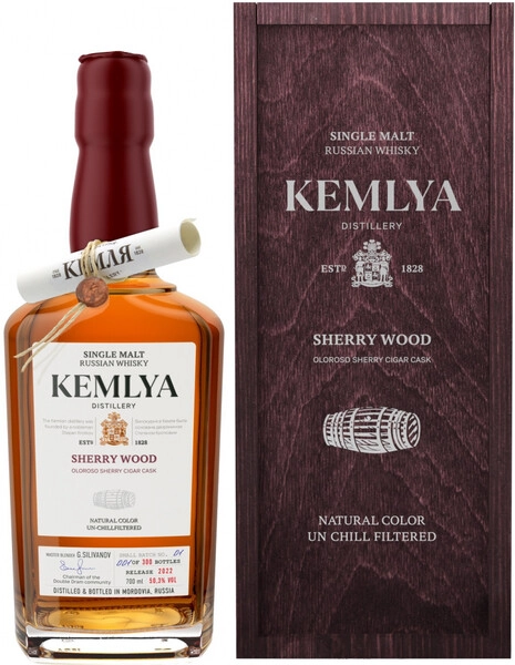 Виски Kemlya Sherry Wood, wooden box, 0.7 л