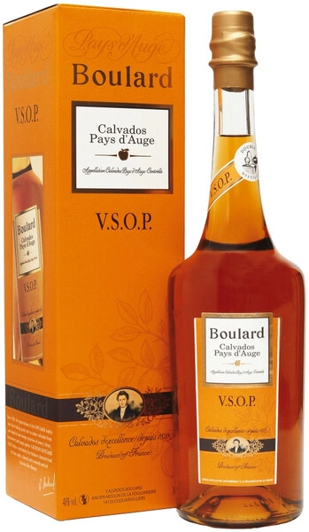 Кальвадос Boulard VSOP, Pays d'Auge AOC, gift box, 0.7 л