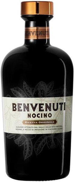 Ликер Benvenuti Nocino, 0.7 л