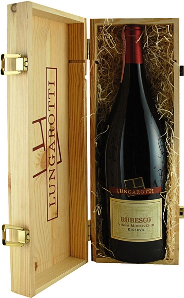 Вино Rubesco Riserva Vigna Monticchio, Torgiano Rosso Riserva DOCG, 2004, wooden box, 1.5 л