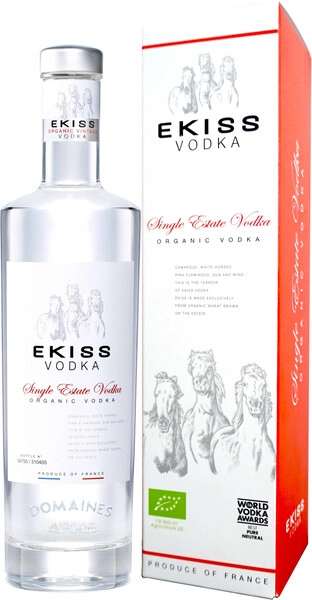 Водка Ekiss Single Estate, gift box, 0.7 л