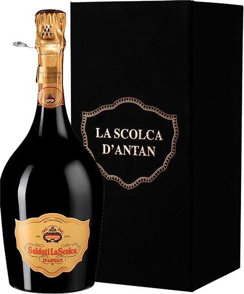 Игристое вино Soldati La Scolca, Brut Millesimato D'Antan DOCG, 2013, gift box