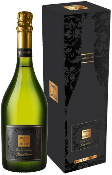 Игристое вино Toques et Clochers Limited Edition, Cremant de Limoux AOC, 2015, gift box