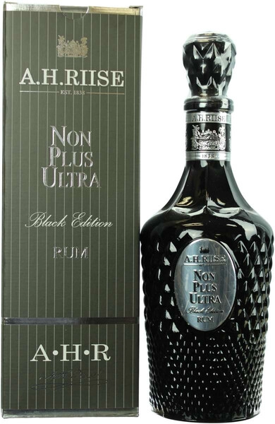 Ром A.H. Riise Non Plus Ultra, Black Edition, gift box, 0.7 л