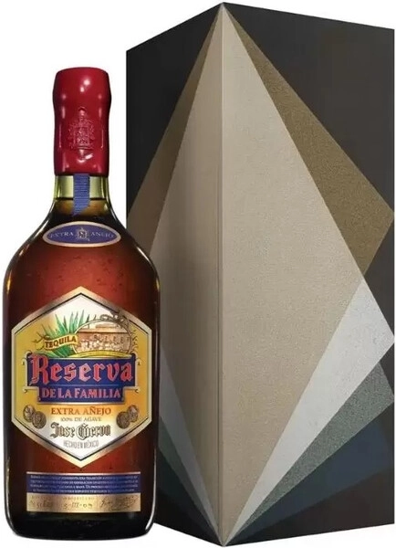 Текила Jose Cuervo, Reserva de la Familia Extra Anejo, wooden box, 0.75 л