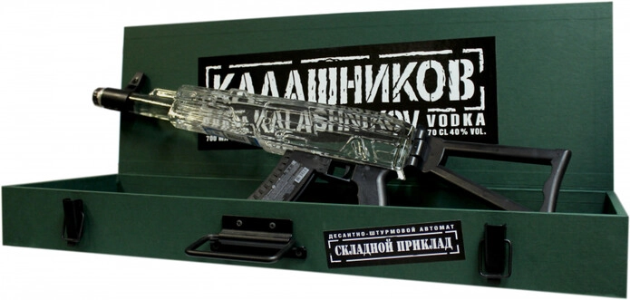 Водка "Калашников" АК Стандарт, в зеленом деревянном ящике, 0.7 л