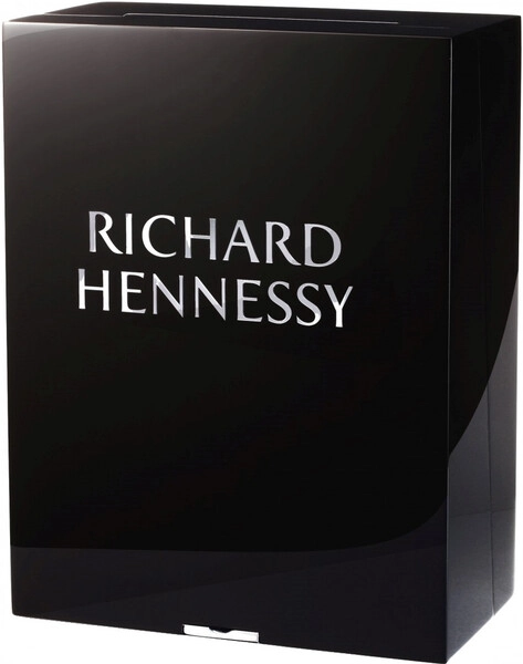 Коньяк Hennessy Richard, Crystal Decanter with gift box, 0.7 л