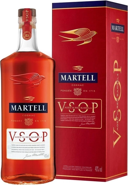 Коньяк Martell VSOP Aged in Red Barrels, gift box, 1 л