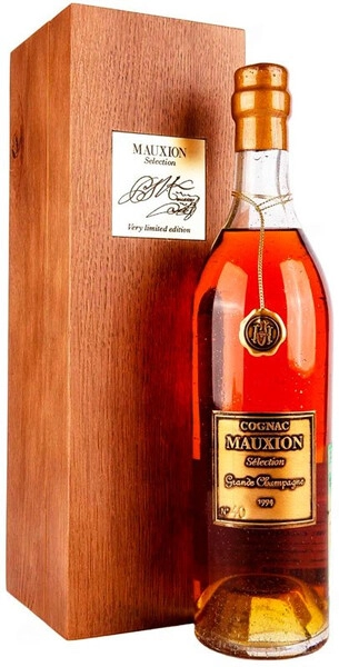 Коньяк Mauxion Selection Grande Champagne AOC, 1994, wooden box, 0.7 л
