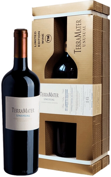 Вино TerraMater, Unusual Cabernet-Shiraz-Zinfandel, 2019, gift box
