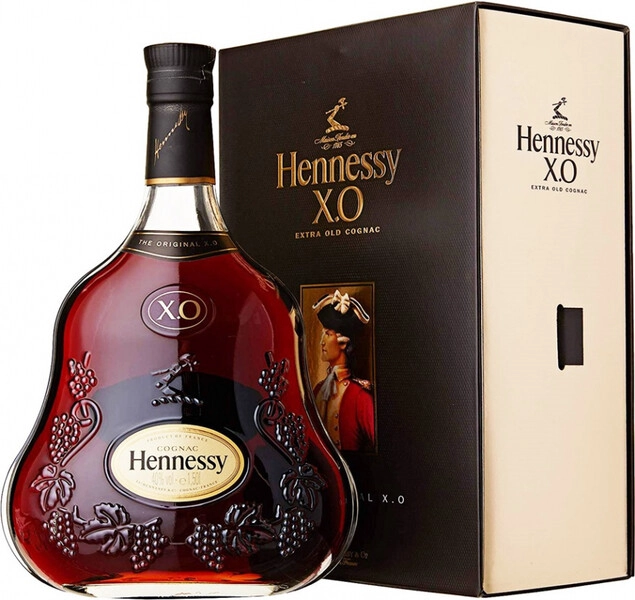 Коньяк Hennessy X.O with gift box, 1.5 л