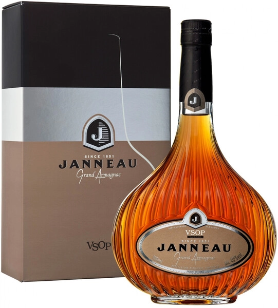 Арманьяк Janneau VSOP, gift box, 0.7 л