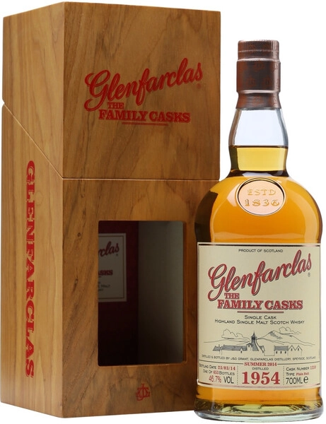 Виски Glenfarclas 1954 Family Casks (46,7%), wooden box, 0.7 л