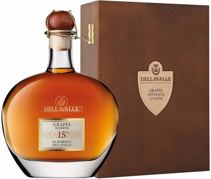 Граппа Dellavalle, Grappa Riserva 15 years old, gift box, 0.7 л