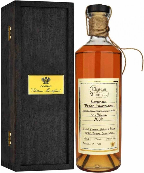 Коньяк Chateau de Montifaud Millesime, Petite Champagne AOC, 2004, wooden box, 0.7 л